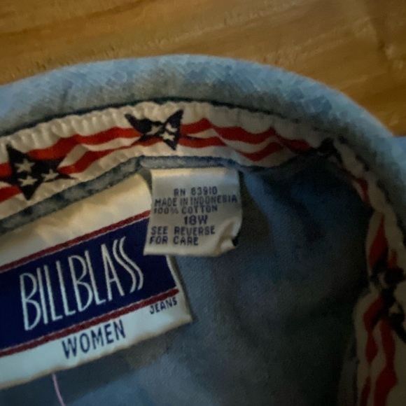 Vintage Bill Blass Women’s Plus Size 90s Style Denim Button Down Short Sleeve - Picture 3 of 10